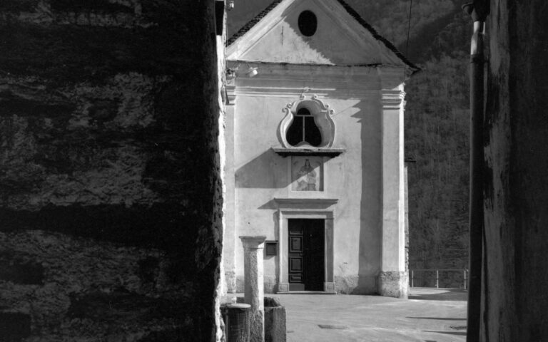 “Leggere la religione sul territorio”, interpretazioni di luoghi alpini in chiave culturale, venerdì 29 novembre alle ore 17:30, con la professoressa Daria Pezzoli-Olgiati, ordinaria di scienze e storia delle religioni presso l’Università di Monaco di Baviera.