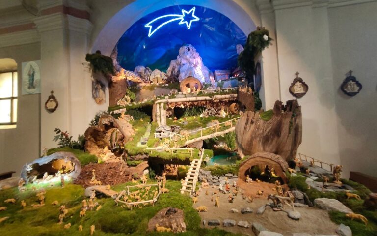 La S.S. Messa di Natale e i presepi fino a fine gennaio, un’esperienza gastronomica per la notte di San Silvestro o l’ormai memorabile Fondue